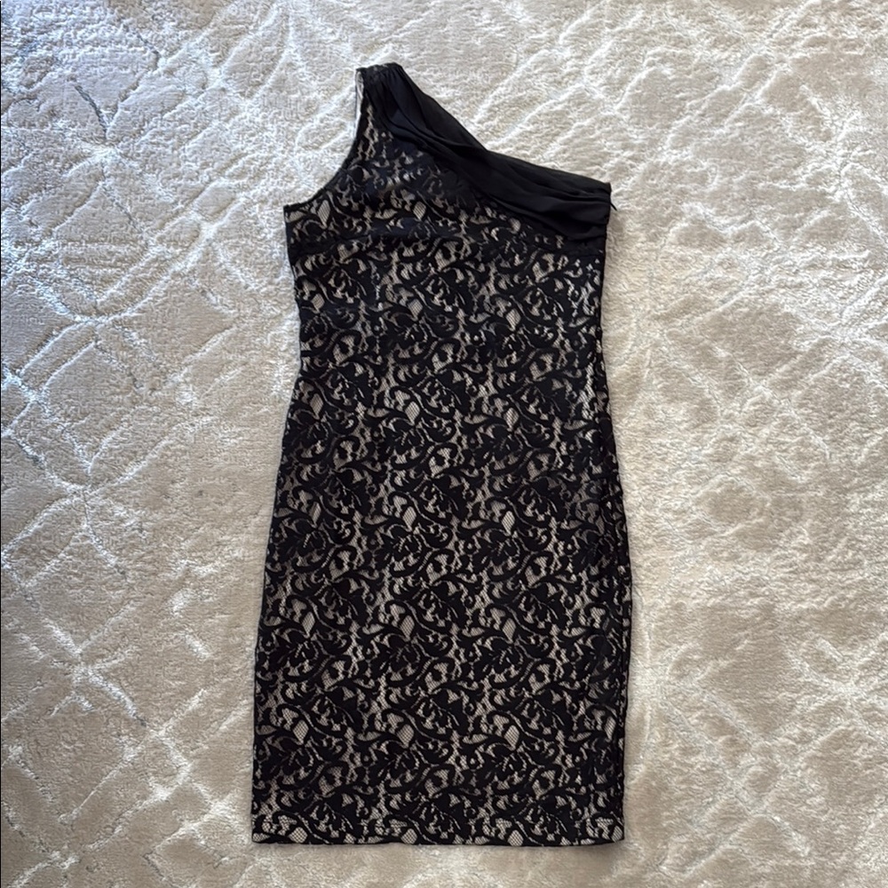 Elegant Black Lace One-Shoulder Dress